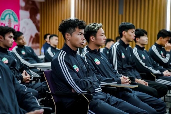  出征中乙！昆明城星足球俱樂部11日舉行新賽季見面會暨出征儀式